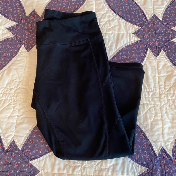 Black Reebok Capri Work Out Leggings - Picture 2 of 6